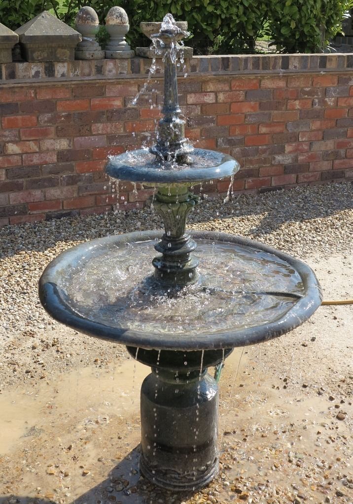 Antique Lead 2 Tier Water Fountain With Rose Detailing UKAA | UK Architectural Antiques Taman Klasik Swim baths & ponds