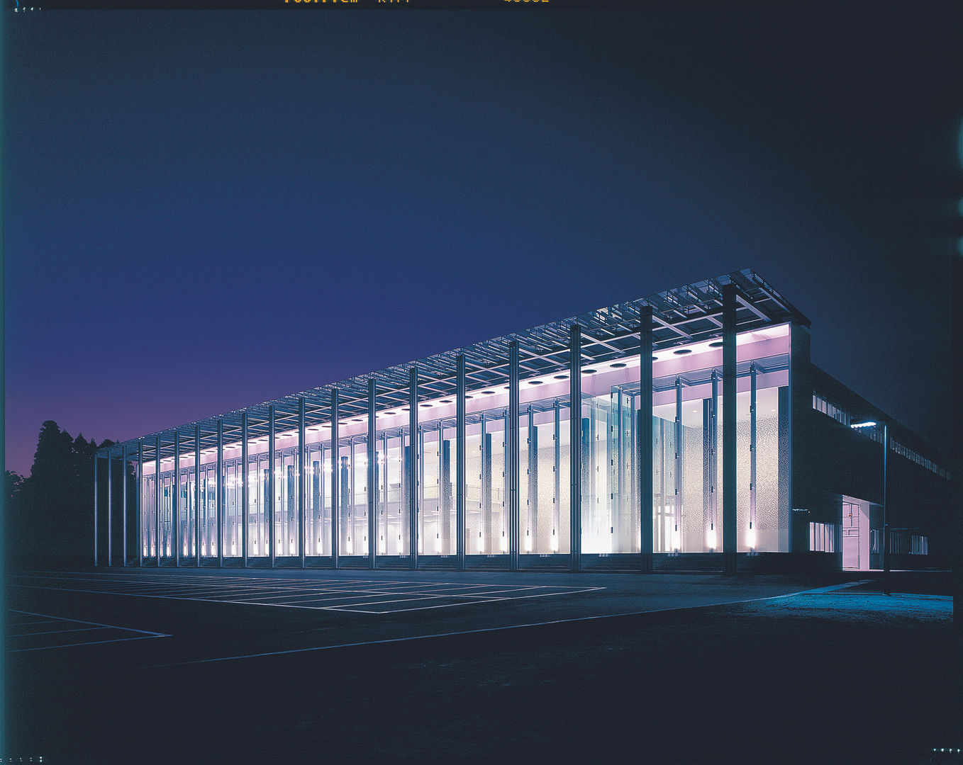 SANSHIBA Glass factory, MOA MOA Eclectische muren & vloeren