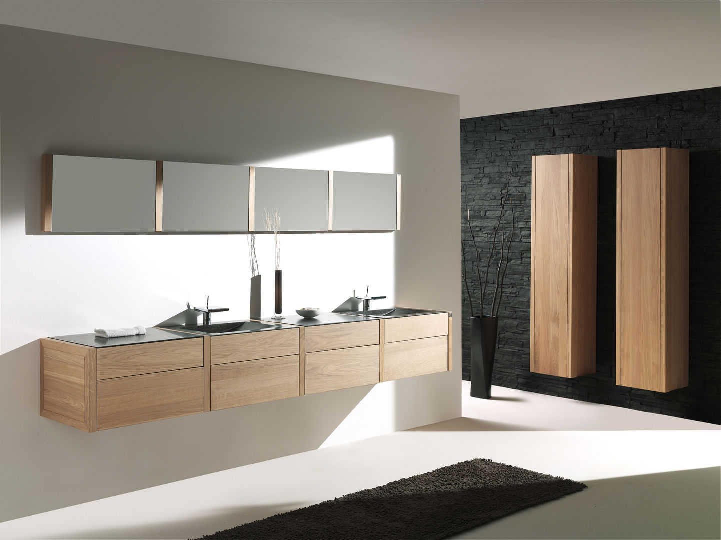 Massivholzbadmöbel aus der Serie Cascade, F&F Floor and Furniture F&F Floor and Furniture Modern bathroom