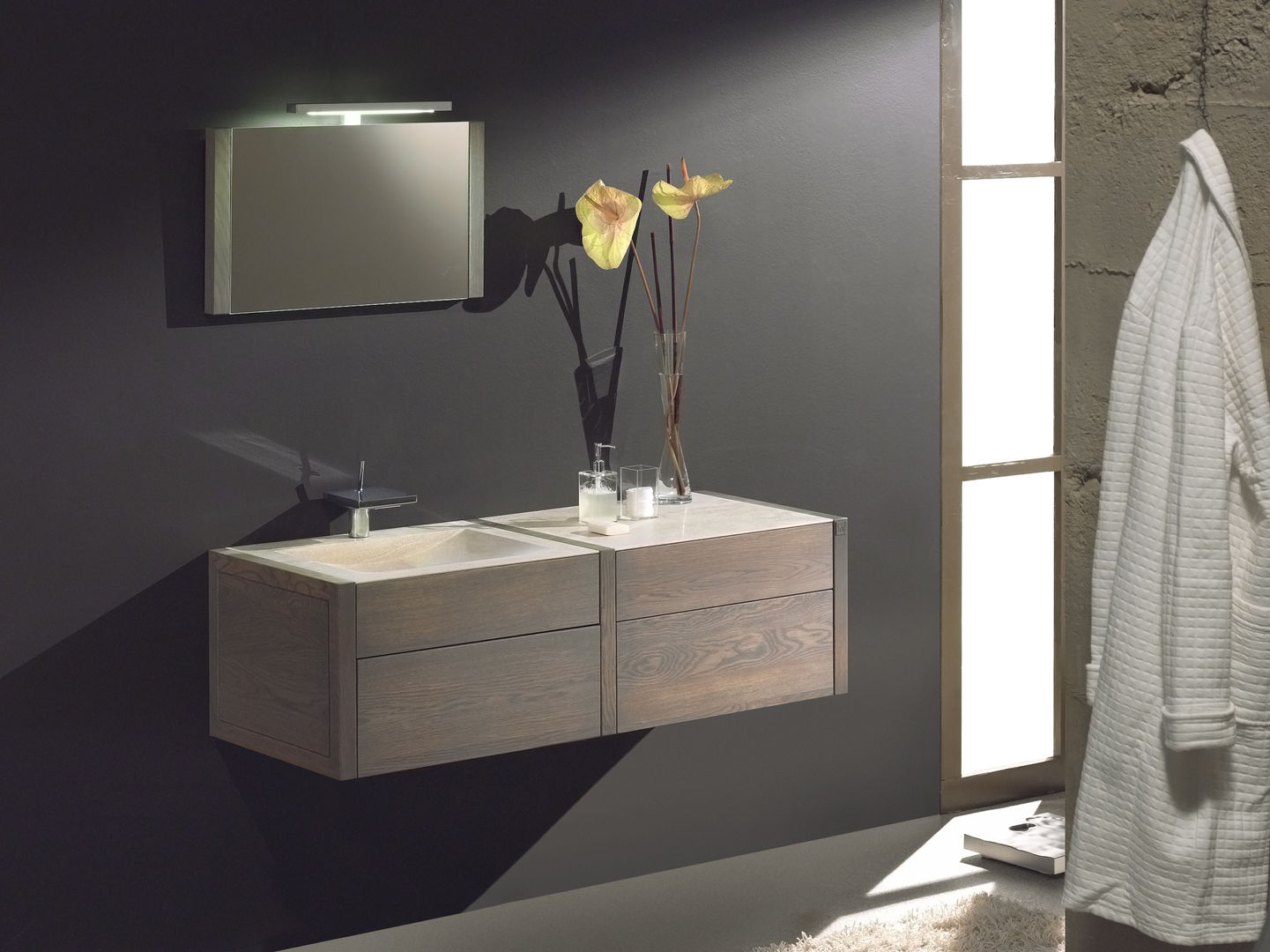 Massivholzbadmöbel aus der Serie Cascade, F&F Floor and Furniture F&F Floor and Furniture Modern bathroom Storage