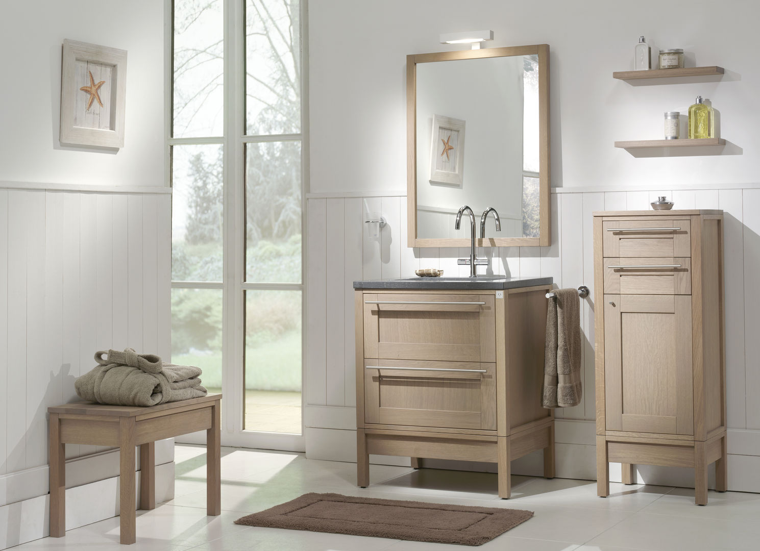 Echtholzbadmöbel aus der Serie Elements, F&F Floor and Furniture F&F Floor and Furniture Country style bathroom