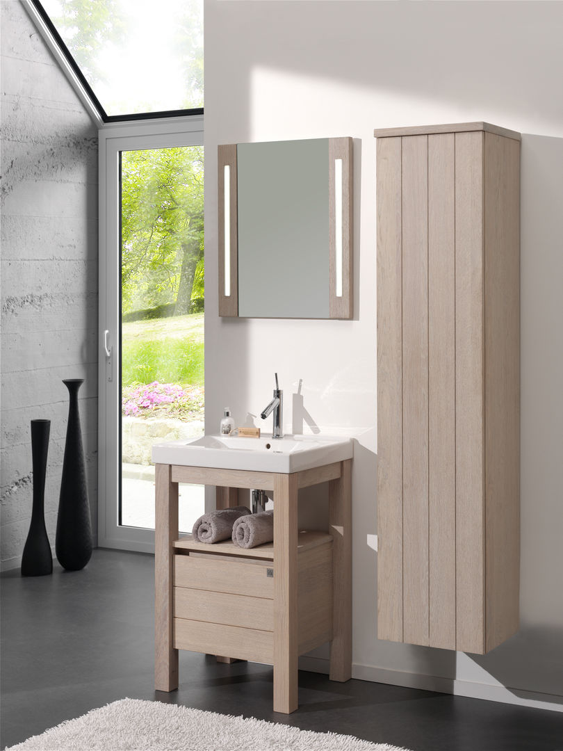 Echtholzbadmöbel aus der Serie Pandora, F&F Floor and Furniture F&F Floor and Furniture Country style bathroom Storage