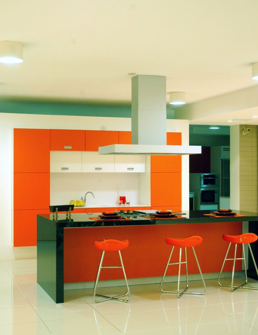 Tenay Elektronik A.Ş. Merkez Ofisi, BT Mimarlık BT Mimarlık Modern style kitchen Tables & chairs