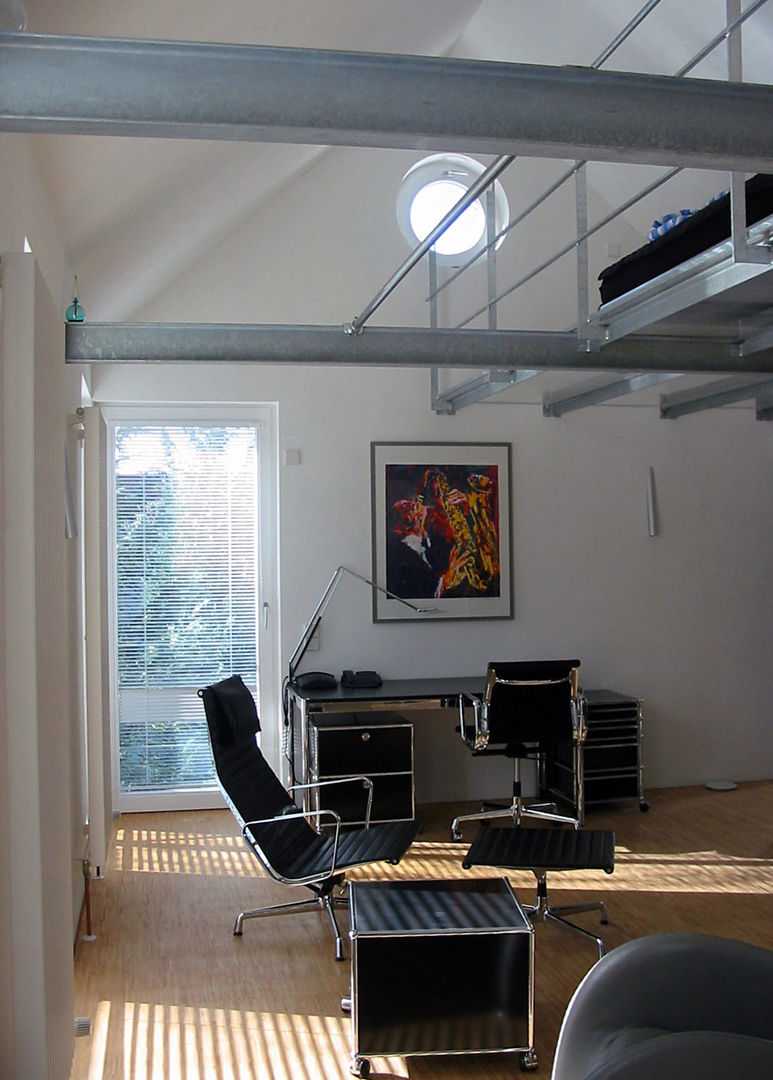 Wohnhaus für 1 Person in Unterjesingen, Matthias Bruder, Architekt Matthias Bruder, Architekt Modern living room