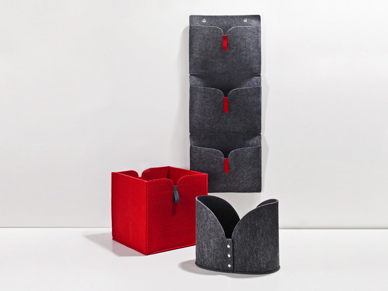 Felt storage „Lucca”, Phil Divi Product Design Phil Divi Product Design Salas de estar modernas Armazenamento