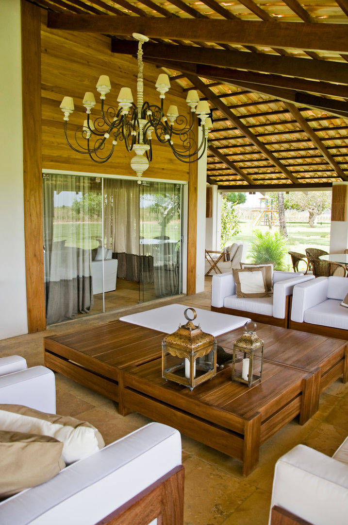 homify Country style balcony, veranda & terrace