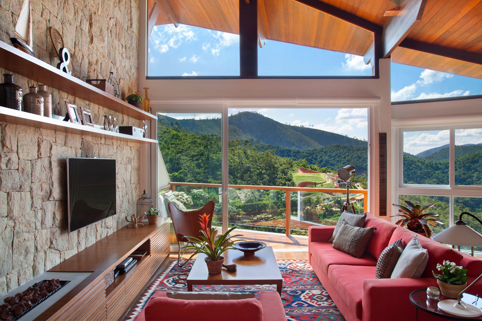 Casa Itaipava, sadala gomide arquitetura sadala gomide arquitetura Country style living room