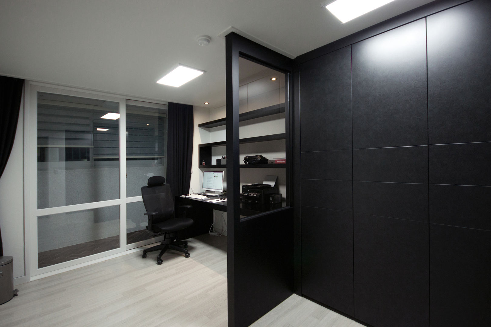 homify Ruang Studi/Kantor Modern