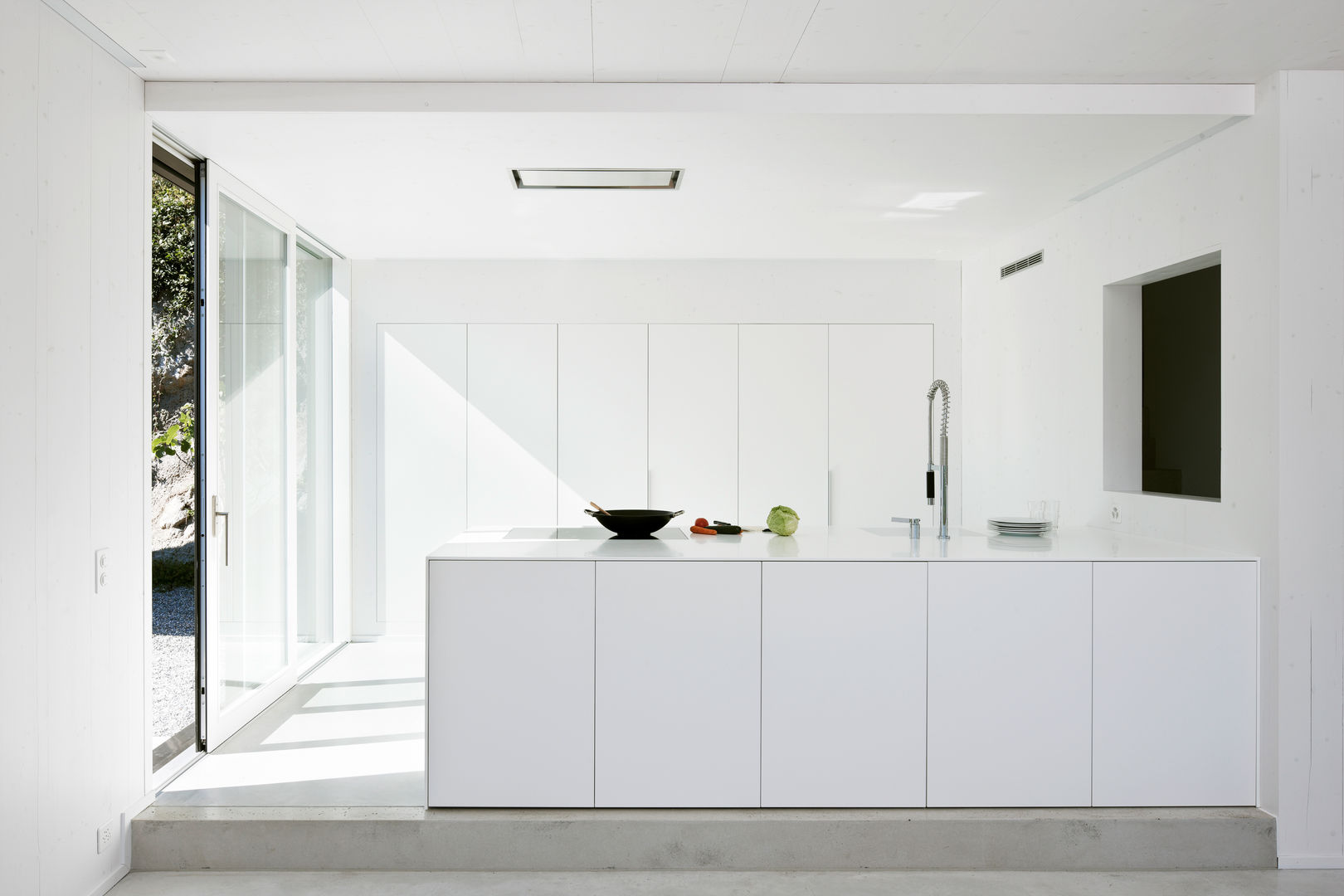 Einfamilienhaus Halde mit Atelier, Albertin Partner Albertin Partner Moderne keukens