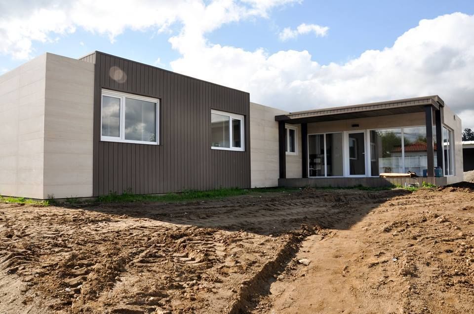 Exterior de una Casa Cube de 150 metros cuadrados en L homify Casas de estilo moderno