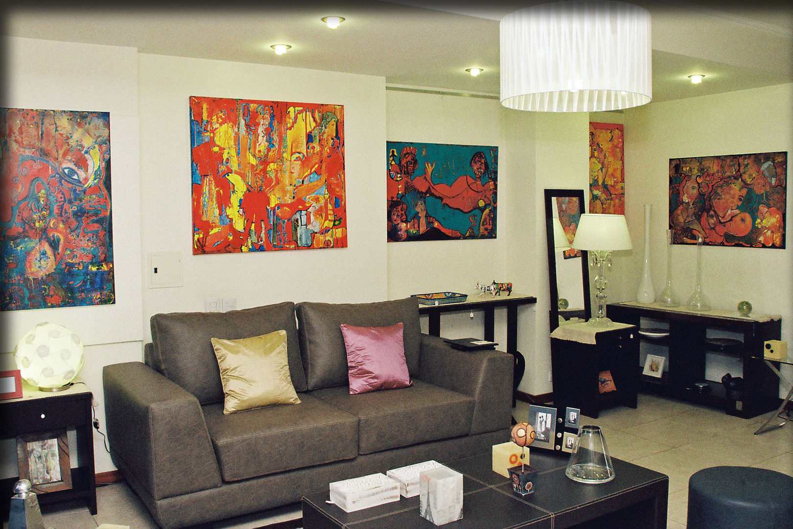 Muestra de arte en Casa&Arte, Casa&Arte Casa&Arte Living room Sofas & armchairs