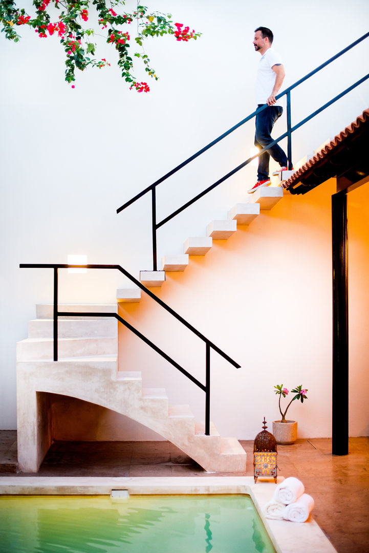 Casa GC55, Taller Estilo Arquitectura Taller Estilo Arquitectura Eclectic style corridor, hallway & stairs