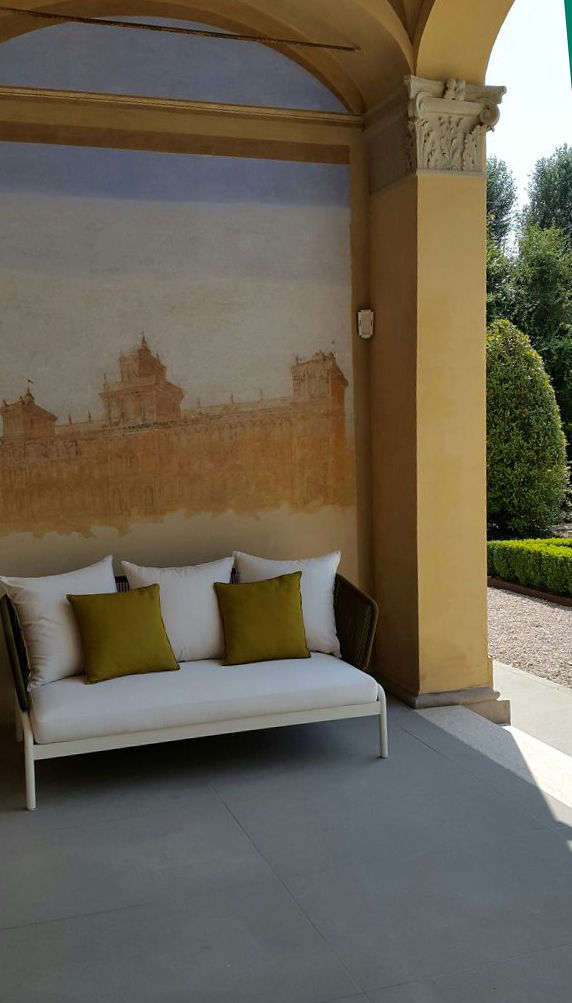 La parete opposta Odue Modena - Concept Store Balcone, Veranda & Terrazza in stile moderno