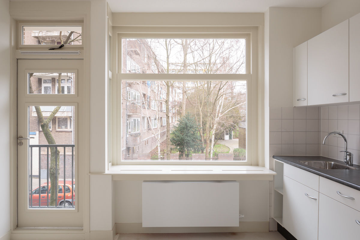Royaal Boven Wonen, Studio LS Studio LS Minimalist kitchen