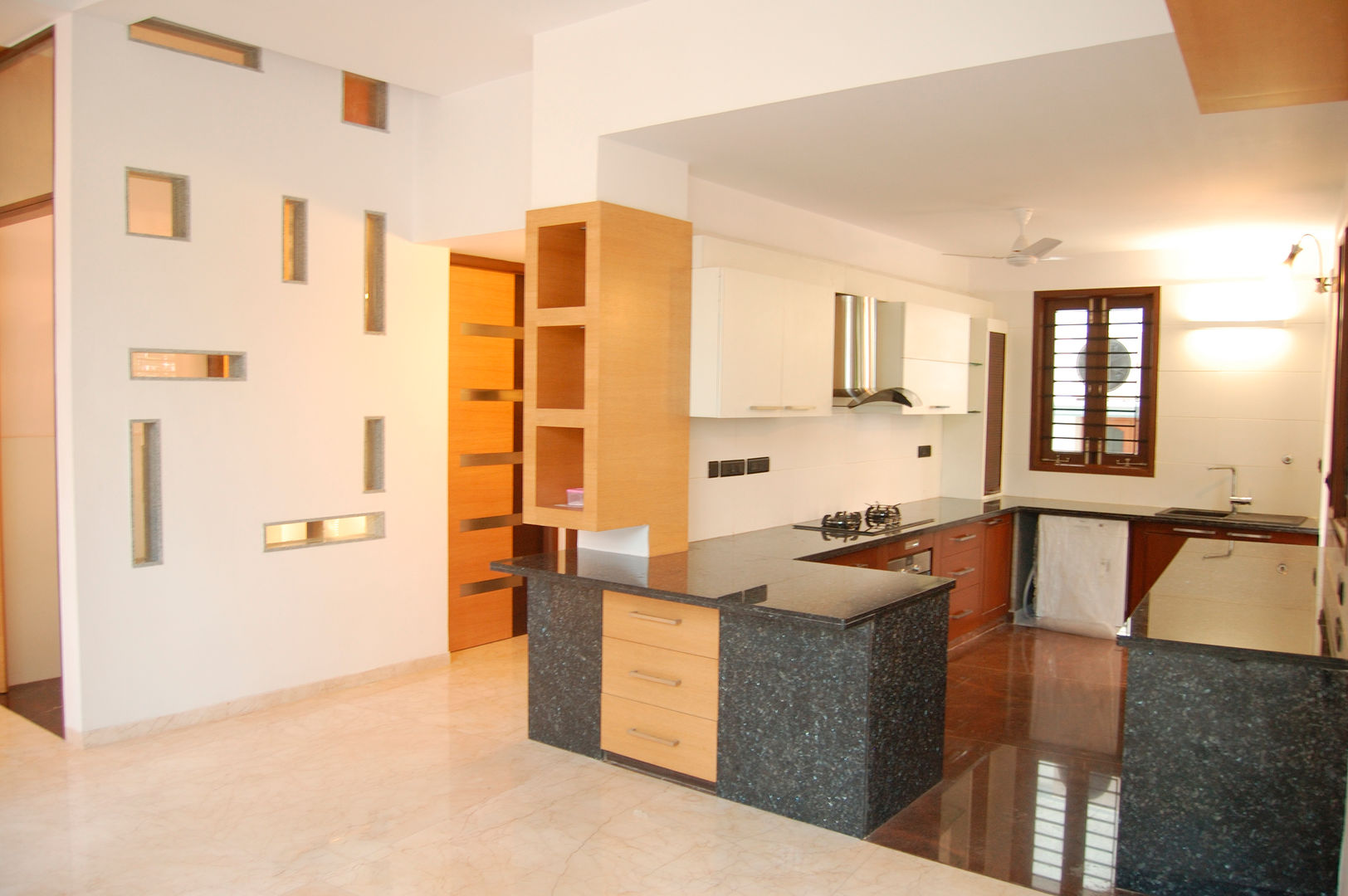 DR.HARIHARAN RESIDENCE, Muraliarchitects Muraliarchitects Cozinhas modernas