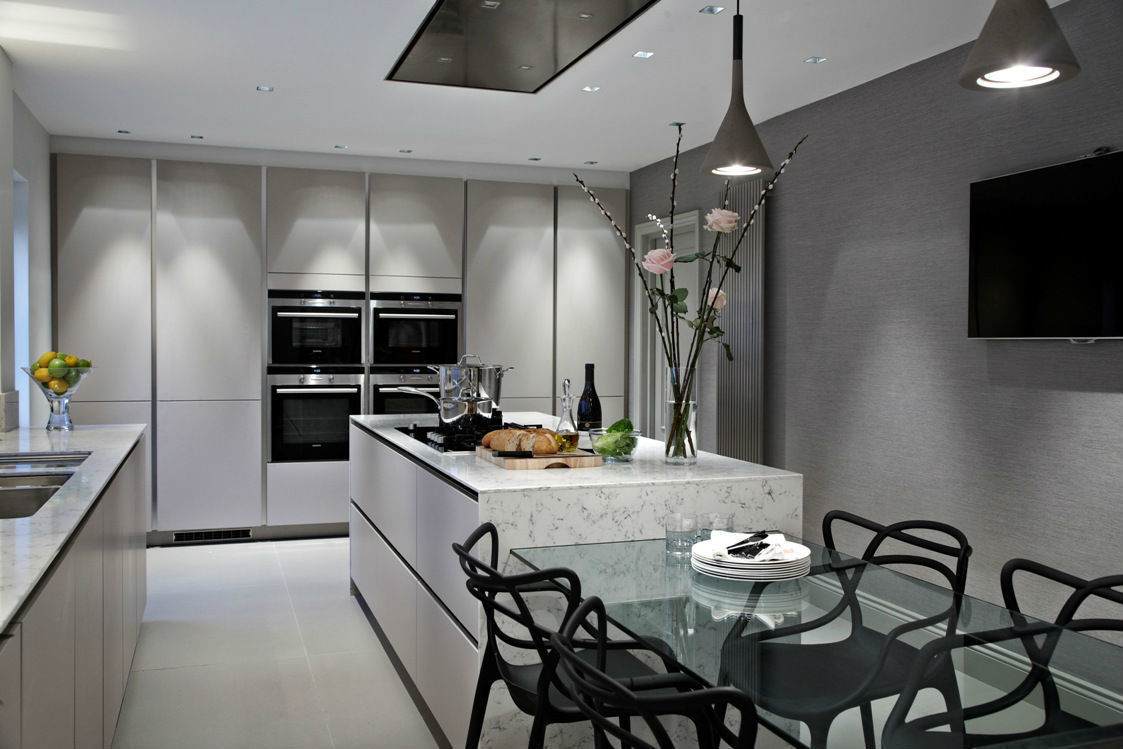 Upper Park, Loughton, Boscolo Boscolo Modern style kitchen Tables & chairs