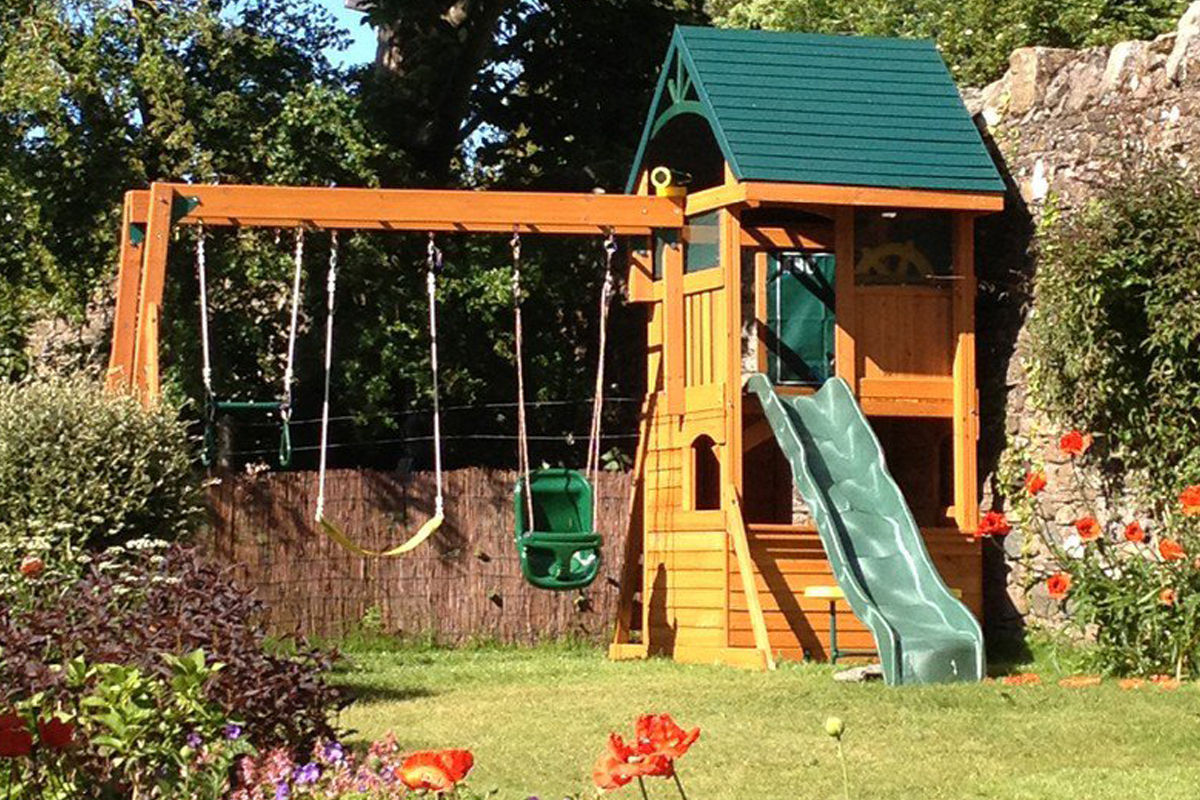 Belton Climbing Frame Climbing Frames UK สวน ชิงช้าและของเล่นในสวน