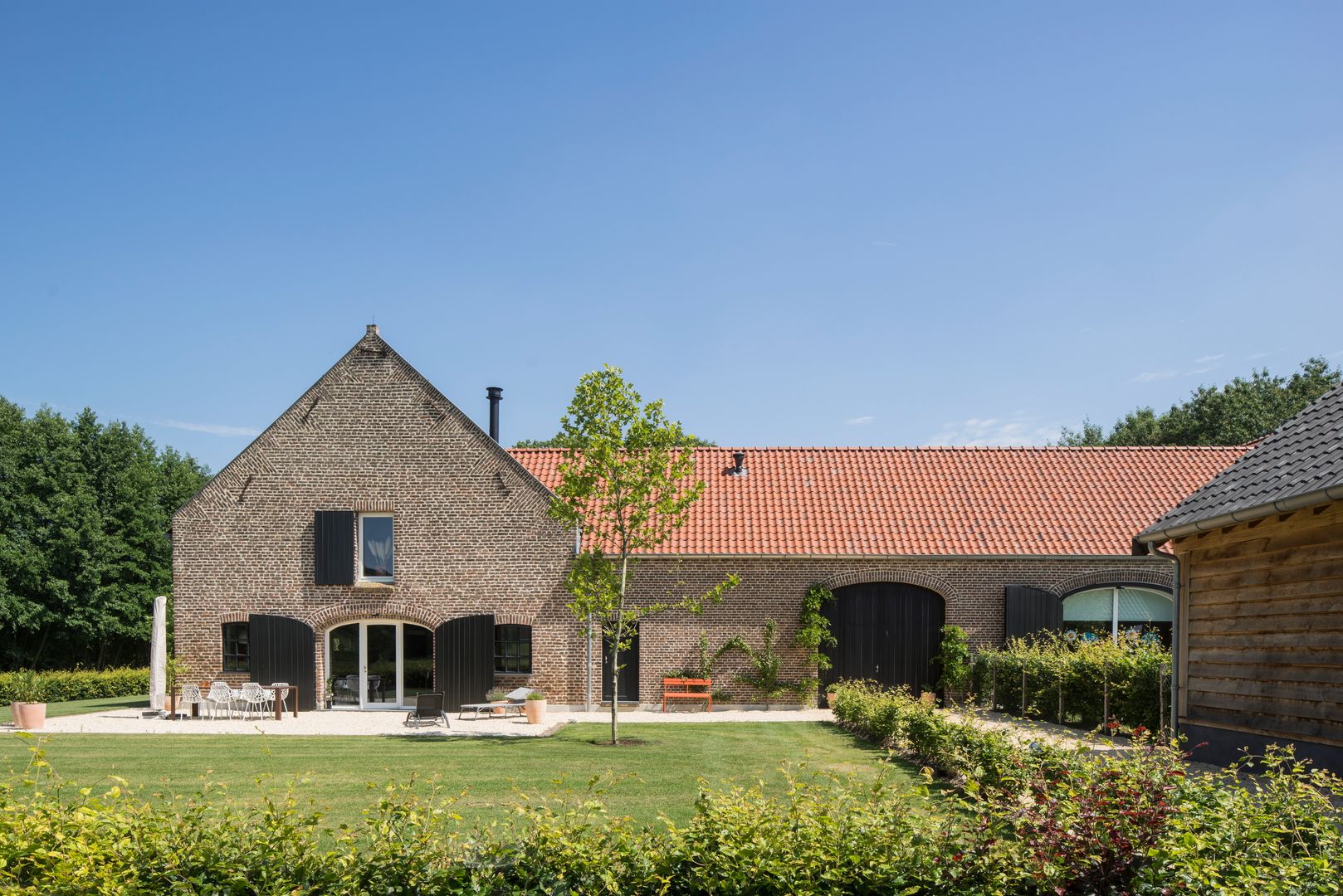 Hoeve Heisterhof Roermond, Architectenbureau beckers: modern door Architectenbureau beckers, Modern