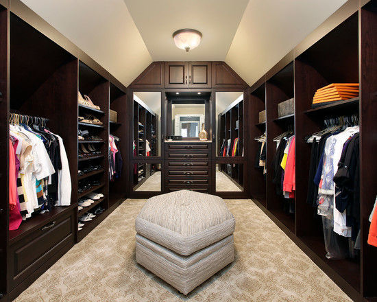 Walk in Wardrobe homify غرفة الملابس خزانات وادراج