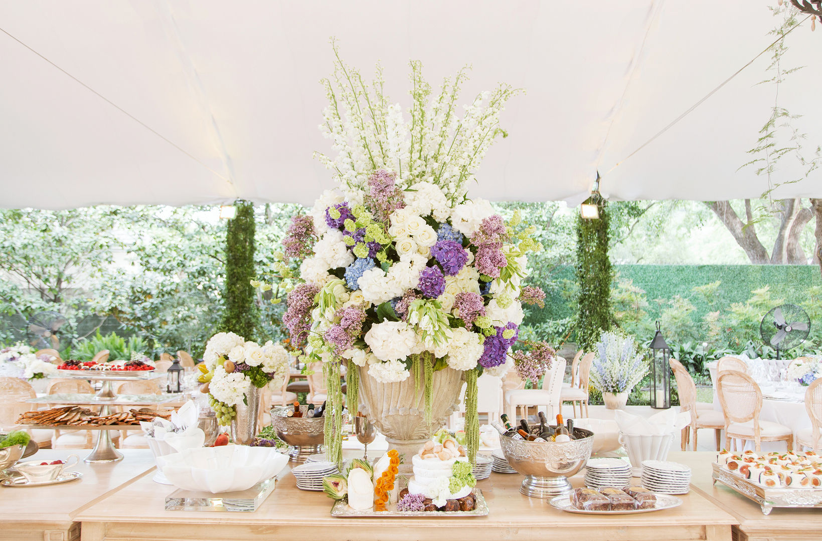 Centros de Mesa Elegantes para el Comedor hechos con Flores 2019