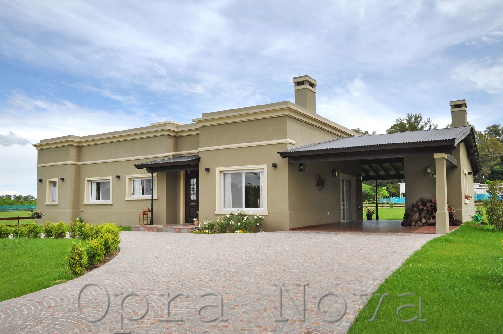 Casa Unifamiliar, Estilo Clasico Rural Argentino en Luján, Opra Nova - Arquitectos - Buenos Aires - Zona Oeste Opra Nova - Arquitectos - Buenos Aires - Zona Oeste منازل