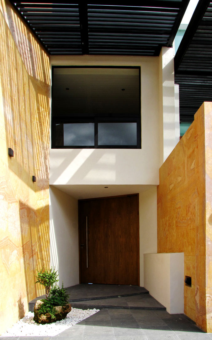 Vista Exterior -Detalle de Acceso homify Casas modernas