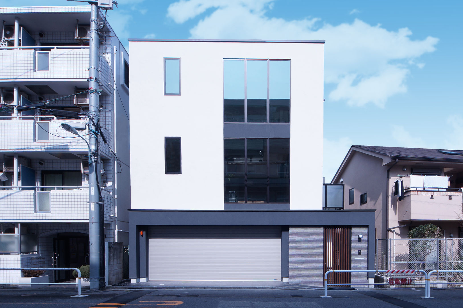 繋がりのある家, TERAJIMA ARCHITECTS／テラジマアーキテクツ TERAJIMA ARCHITECTS／テラジマアーキテクツ Casas modernas