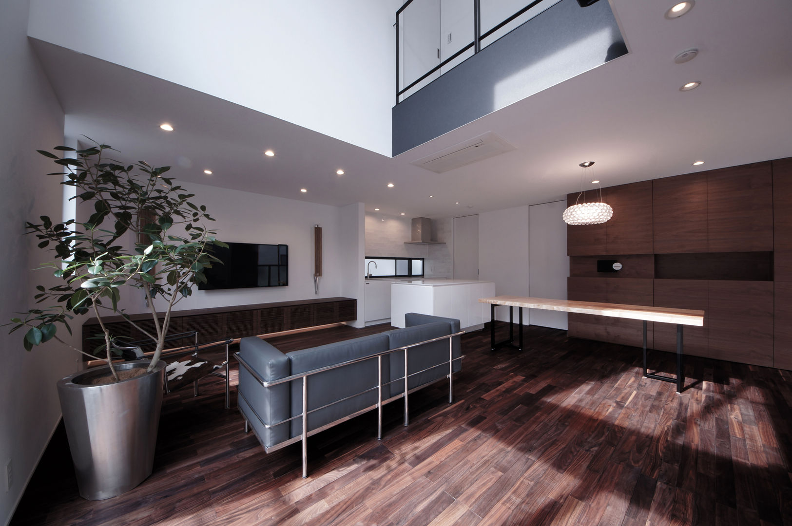 繋がりのある家, TERAJIMA ARCHITECTS／テラジマアーキテクツ TERAJIMA ARCHITECTS／テラジマアーキテクツ Modern living room