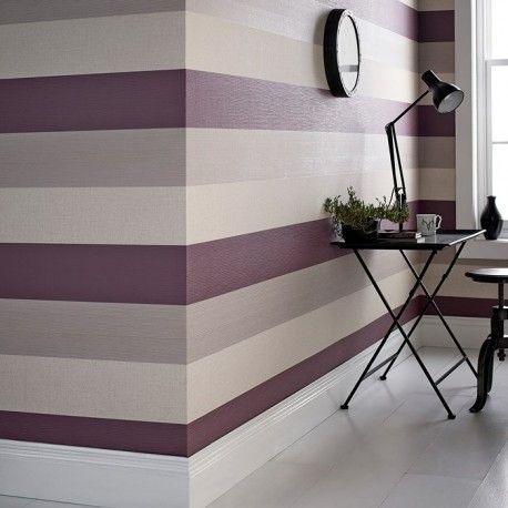 Java Plum Purple and Cream Stripe Wallpaperking モダンな 壁&床 壁紙