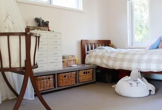 Kid's room homify Rustic style nursery/kids room Wardrobes & closets