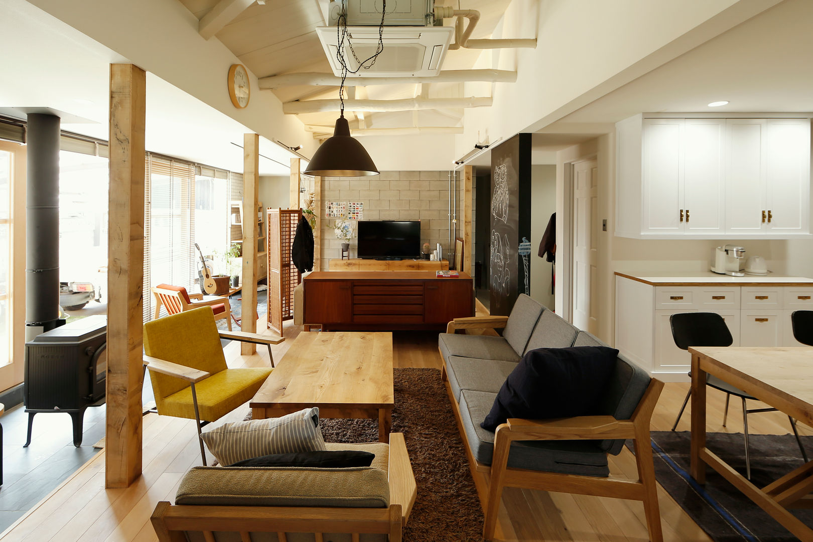 仕切らない家, ELD INTERIOR PRODUCTS ELD INTERIOR PRODUCTS Salon scandinave