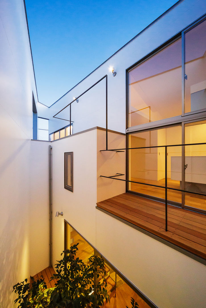 haus-bent, 一級建築士事務所haus 一級建築士事務所haus Scandinavische balkons, veranda's en terrassen