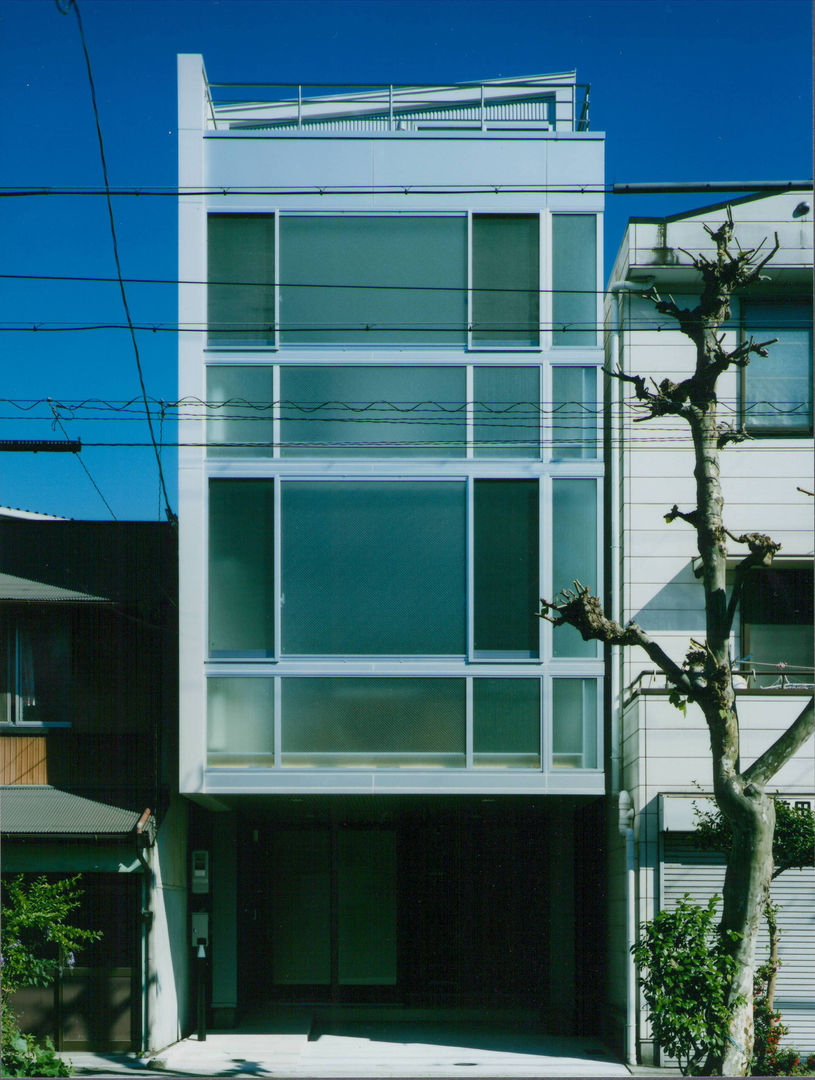 ガラス階段の家, 原 空間工作所 HARA Urban Space Factory 原 空間工作所 HARA Urban Space Factory Modern Houses Iron/Steel