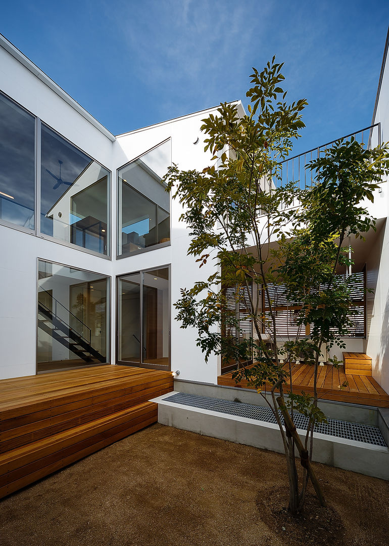 haus-wrap, 一級建築士事務所haus 一級建築士事務所haus Scandinavian style balcony, veranda & terrace