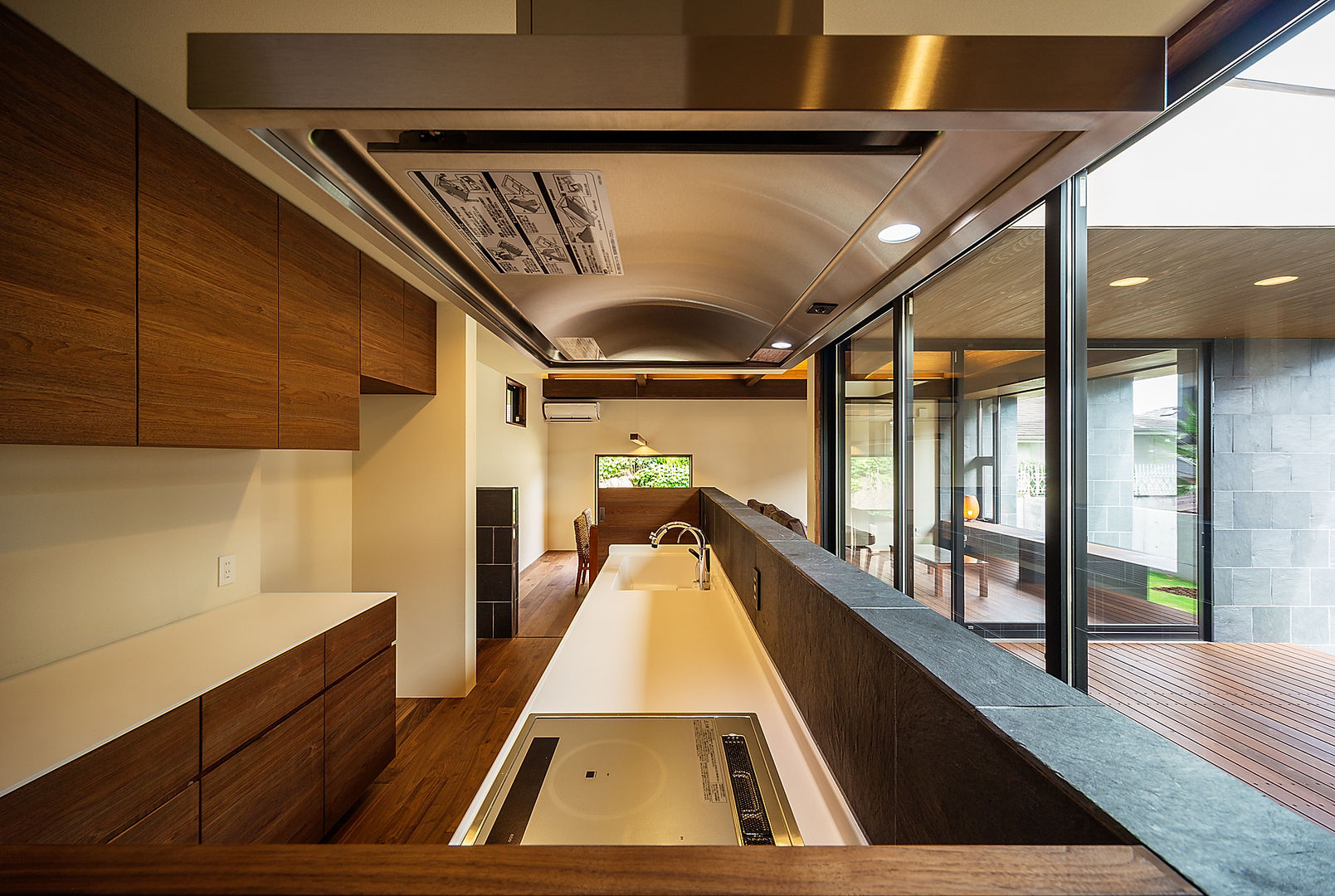 haus-ubud, 一級建築士事務所haus 一級建築士事務所haus Asian style kitchen