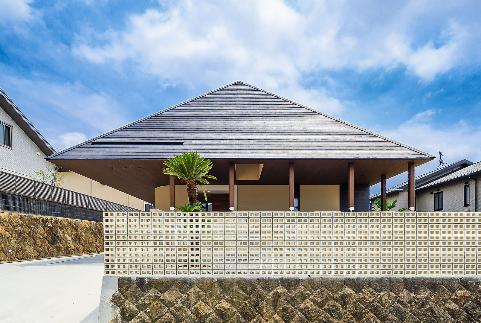haus-ubud, 一級建築士事務所haus 一級建築士事務所haus Casas de estilo asiático