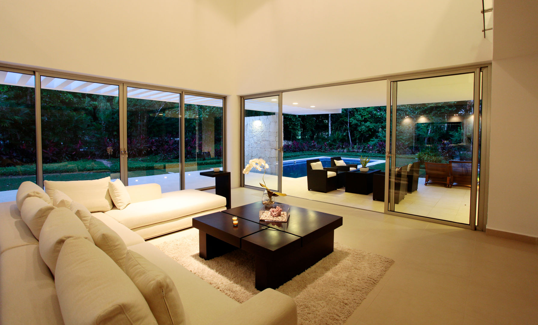 Casa entre Arboles, Enrique Cabrera Arquitecto Enrique Cabrera Arquitecto Modern Living Room