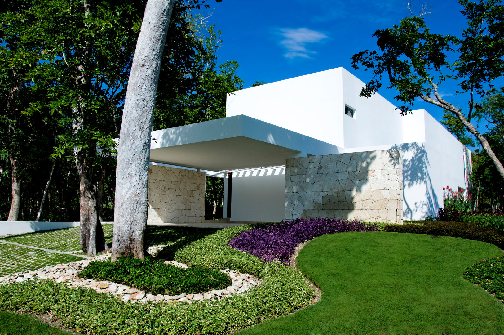 Casa entre Arboles, Enrique Cabrera Arquitecto Enrique Cabrera Arquitecto Modern Houses