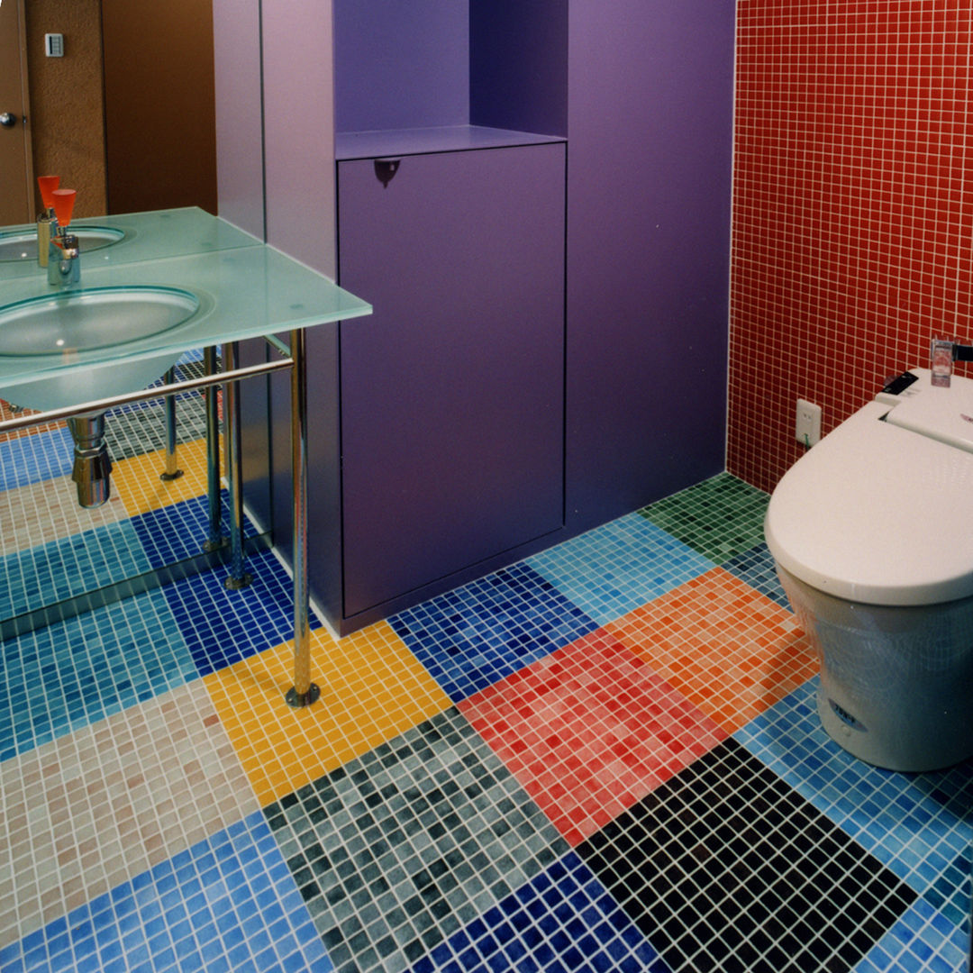 色彩ある空間, ユミラ建築設計室 ユミラ建築設計室 모던스타일 욕실
