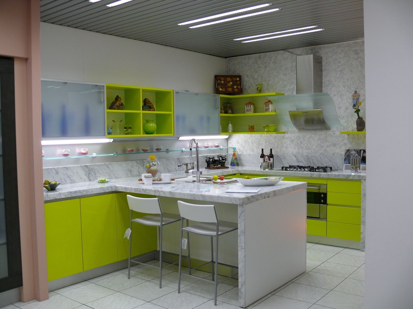 Cucina moderna Lime, Fausti cucine arredamenti Fausti cucine arredamenti Cozinhas modernas