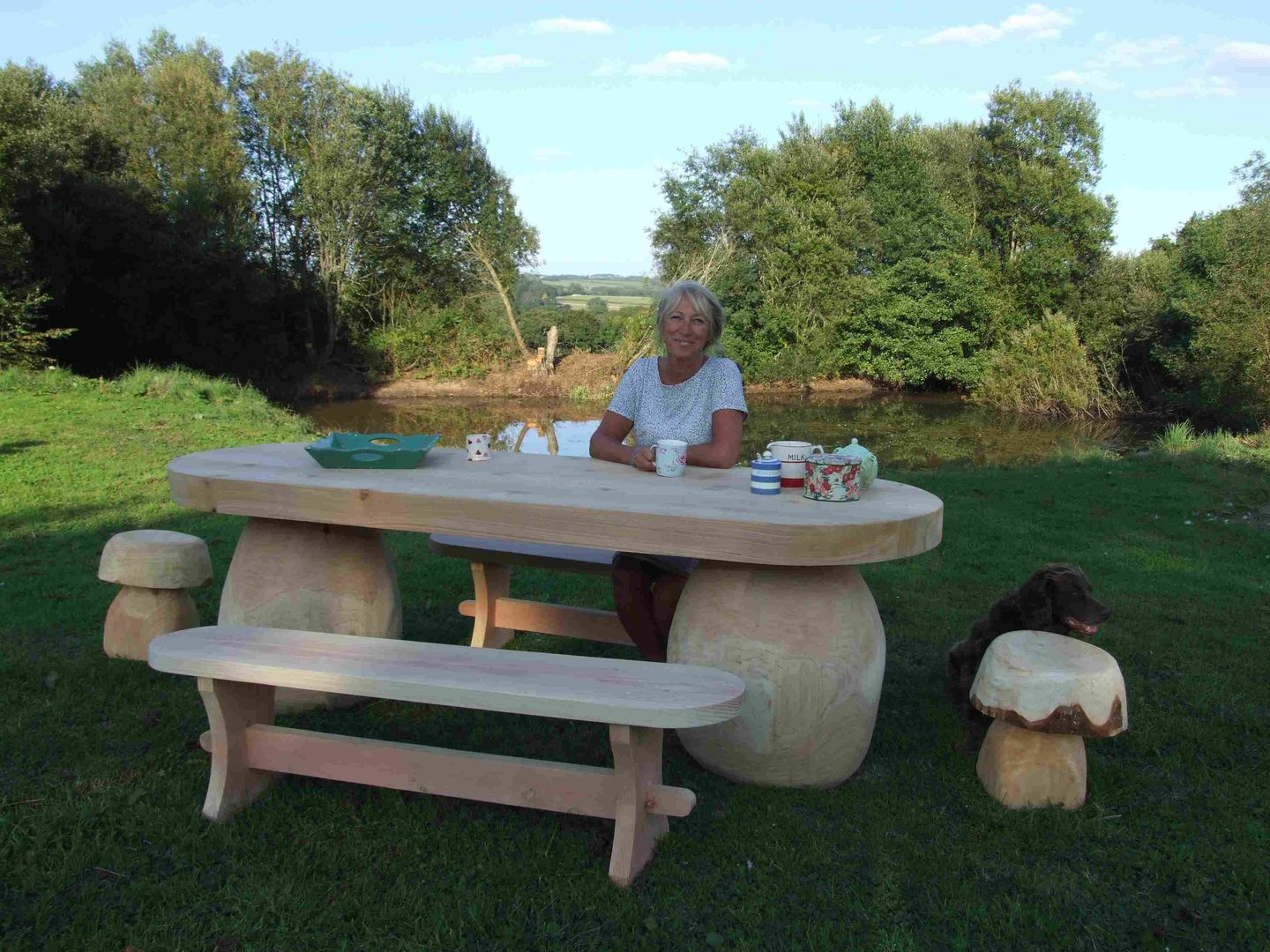 outdoor table, Forest Crafts Ltd Forest Crafts Ltd Rustikaler Balkon, Veranda & Terrasse Möbel