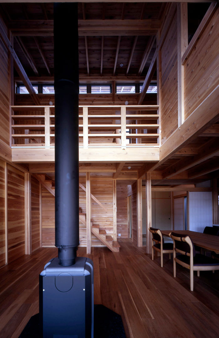 板倉の家, HAN環境・建築設計事務所 HAN環境・建築設計事務所 Eclectische woonkamers Hout Hout