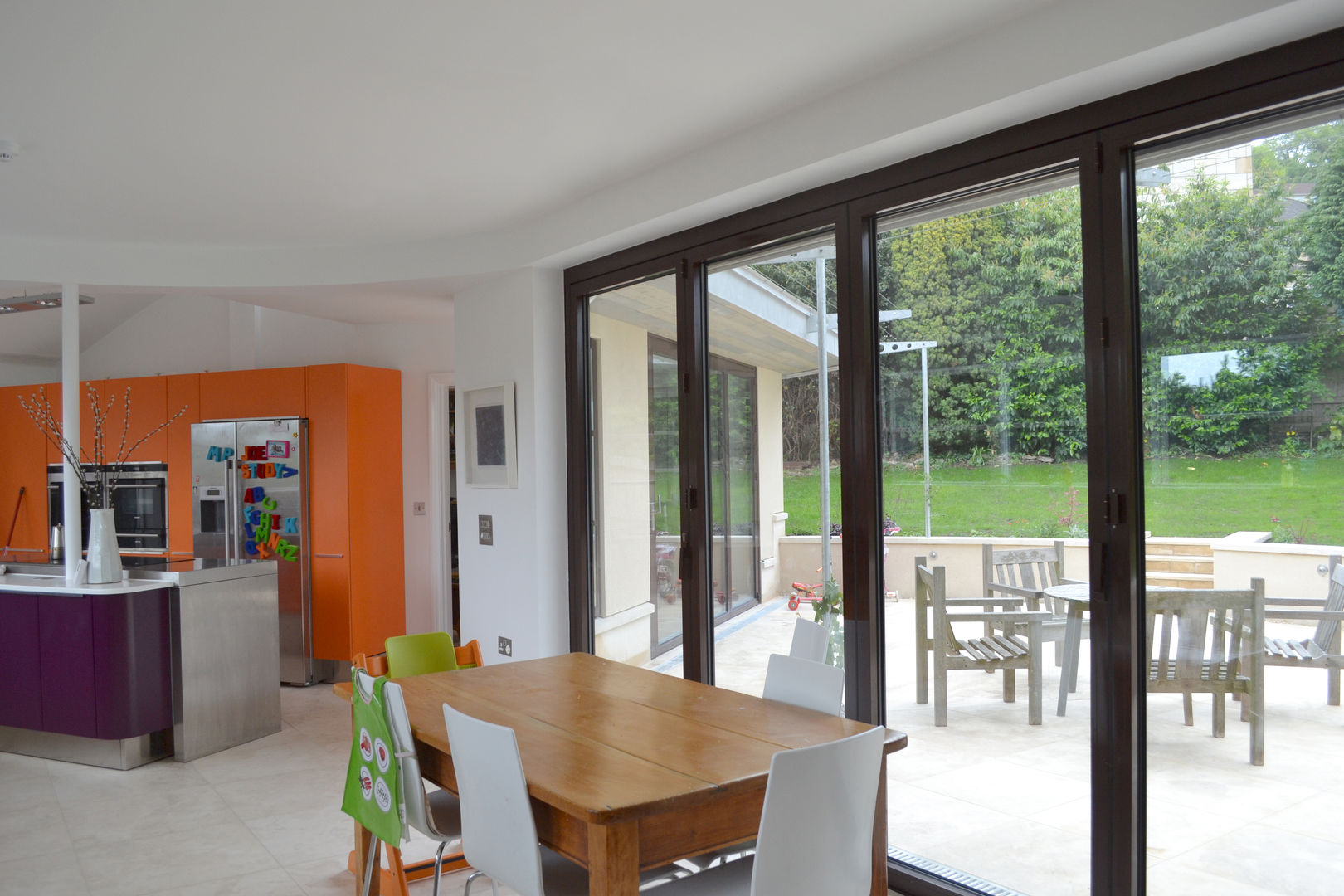 Colourful kitchen dining Hetreed Ross Architects Modern kitchen