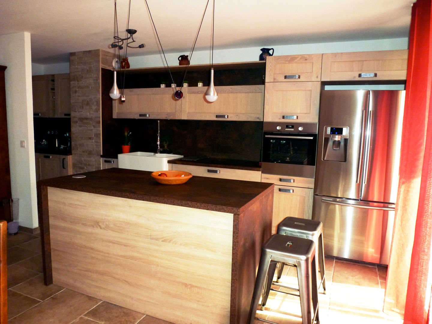 AGENCEMENT D'UN APPARTEMENT, AGENCE JP BARET AGENCE JP BARET Classic style kitchen