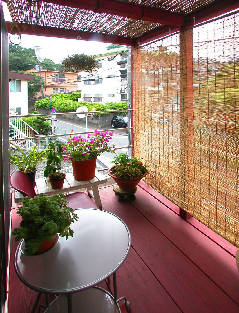 ミモザの木から発想した家, ユミラ建築設計室 ユミラ建築設計室 Vườn phong cách hiện đại