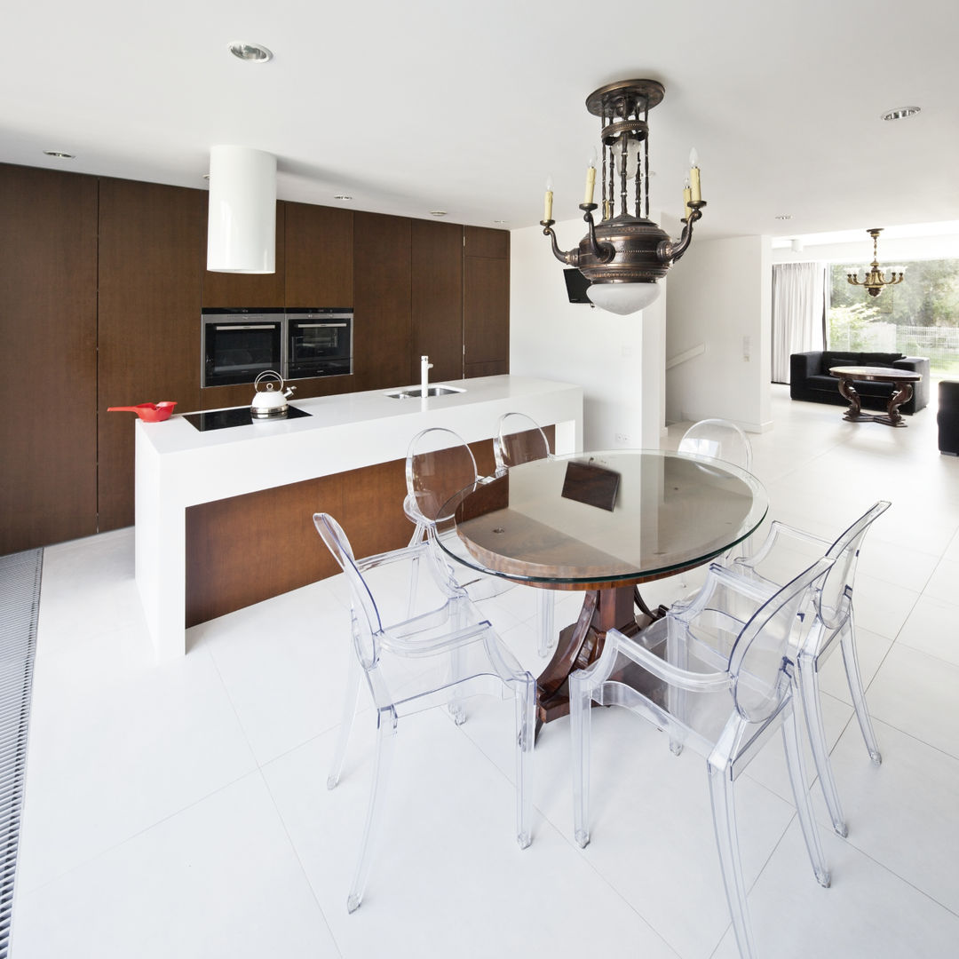 PERFORATED HOUSE INTERIOR, KLUJ ARCHITEKCI KLUJ ARCHITEKCI Modern dining room