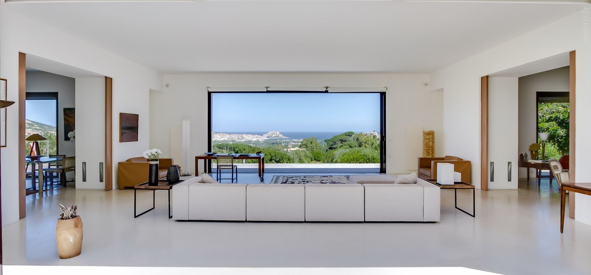 Maison à Calvi, Corse, Meero Meero Mediterranean style living room