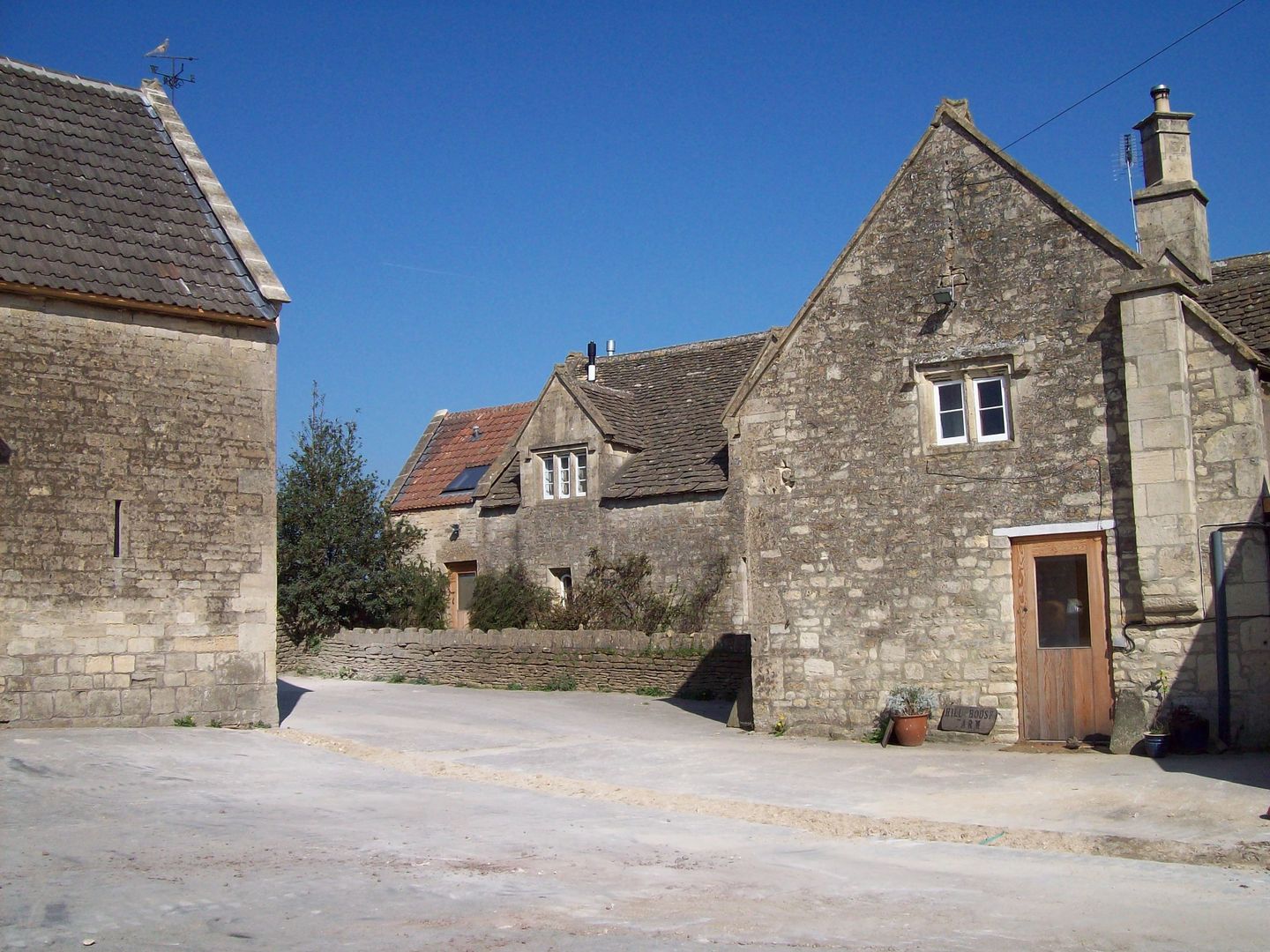 Listed farmhouse buildings Hetreed Ross Architects 컨트리스타일 주택