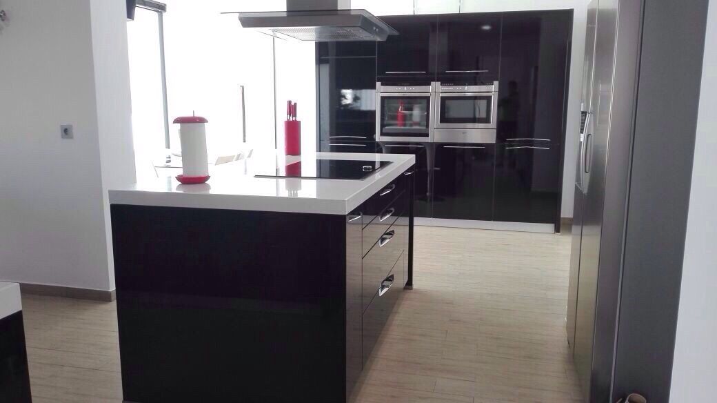 homify Modern kitchen