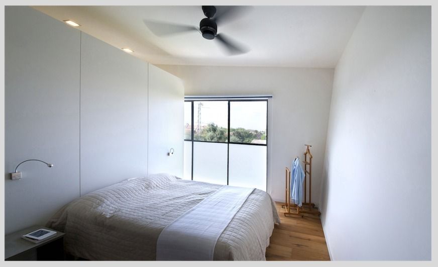Casa Neuman, Capital Conceptual Capital Conceptual Modern style bedroom